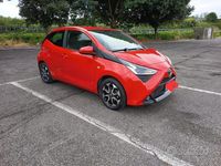 Usata Toyota Aygo 72 CV (52 kW) 2018 Rosso Utilitaria