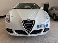 Usata Alfa Romeo Giulietta Distinctive 120 CV (88 kW) 2013 Bianco Utilitaria