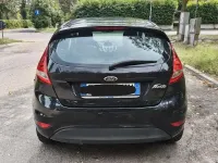 Usata Ford Fiesta 69 CV (50 kW) 2012 Nero Berlina