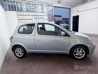 Usata Toyota Yaris Sol 65 CV (47 kW) 2005 Blu Berlina