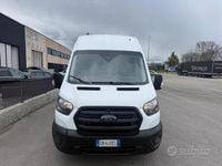 Usado Ford Transit Trend 170 CV (125 kW) 2023 Blanco Berlina
