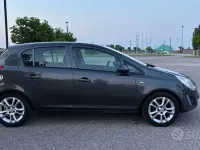 Usata Opel Corsa 95 CV (69 kW) 2011 Nero Utilitaria