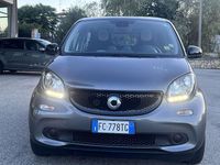 Usata Smart ForFour Passion 71 CV (52 kW) 2016 Grigio Utilitaria