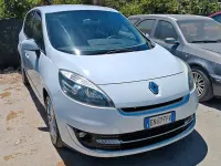 Usata Renault Scénic III 130 CV (95 kW) 2012 Bianco Monovolume