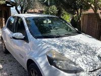 Usata Renault Clio III 75 CV (55 kW) 2009 Bianco Utilitaria