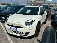 Usata Fiat 600 136 CV (100 kW) 2025 Bianco SUV