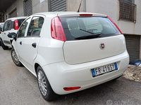 Usata Fiat Punto Lounge 95 CV (69 kW) 2018 Bianco Utilitaria