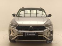 Usata VW T-Roc Life 150 CV (110 kW) 2024 Grigio SUV