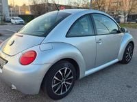 Usata VW New Beetle 102 CV (75 kW) 2001 Argento Utilitaria
