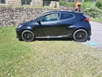 Usata Toyota Yaris 280 CV (205 kW) 2024 Nero Utilitaria