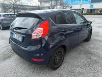 Usata Ford Fiesta 80 CV (58 kW) 2015 Blu Berlina