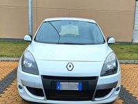 Usata Renault Scénic III 110 CV (80 kW) 2011 Bianco Monovolume