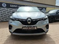 Usata Renault Captur Techno 91 CV (66 kW) 2024 Grigio SUV