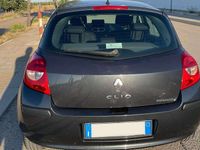 Usata Renault Clio II Dynamique 75 CV (55 kW) 2006 Nero Berlina