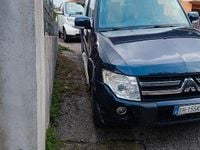 Usata Mitsubishi Pajero 200 CV (147 kW) 2011 Blu SUV