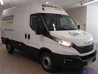 Usata Iveco Daily 136 CV (100 kW) 2022 Bianco Furgone