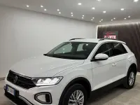 Usata VW T-Roc Life 116 CV (85 kW) 2022 Bianco SUV