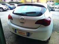 Occasion Opel Astra 100 ch (73 kW) 2011 Blanc Berline