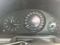 Usata Mercedes E220 150 CV (110 kW) 2004 Argento Berlina