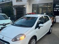 Usata Fiat Punto Lounge 75 CV (55 kW) 2012 Bianco Utilitaria