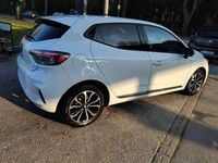 Usata Renault Clio V Techno 91 CV (66 kW) 2024 Bianco Berlina