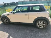 Usata Mini ONE 75 CV (55 kW) 2011 Utilitaria