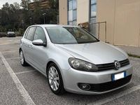 Usata VW Golf VI Highline 122 CV (89 kW) 2009 Grigio Utilitaria