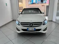 Usata Mercedes B180 109 CV (80 kW) 2017 Bianco Utilitaria