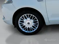Usata Lancia Ypsilon Gold 69 CV (50 kW) 2017 Bianco Utilitaria