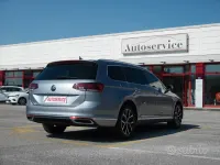 Usata VW Passat Executive 150 CV (110 kW) 2021 Grigio Station wagon