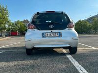 Usata Toyota Aygo 68 CV (50 kW) 2009 Grigio Utilitaria