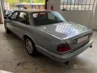 Usata Jaguar XJ Sovereign 241 CV (177 kW) 1997 Bluazzurro Berlina