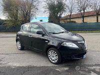 Usata Lancia Ypsilon 69 CV (50 kW) 2017 Nero Utilitaria