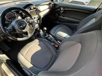 Usata Mini Cooper D Business 116 CV (85 kW) 2016 Grigio Utilitaria