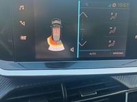 Usata Peugeot e-208 Allure 100 kW (136 CV) 2022 Bianco Utilitaria