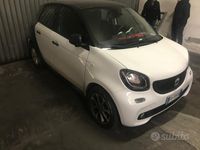 Usata Smart ForFour 56 CV (41 kW) 2019 Bianco Utilitaria