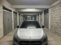 Usata Mercedes A180 Premium 116 CV (85 kW) 2019 Grigio Berlina