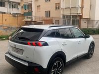 Usata Peugeot 2008 Allure 131 CV (96 kW) 2022 Bianco SUV