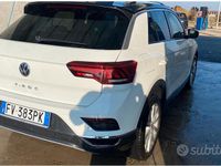 Usata VW T-Roc Advance 150 CV (110 kW) 2019 Bianco SUV