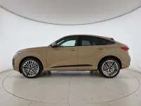 Nuova Audi Q5 Sportback S-Line 299 CV (219 kW) 2025 Oro sakhir metallizzato SUV