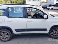 Gebraucht Fiat Panda 4x4 75 PS (55 kW) 2023 Weiß Kleinwagen