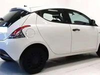Usata Lancia Ypsilon Silver 69 CV (50 kW) 2020 Bianco Utilitaria