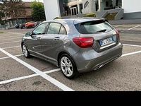 Usata Mercedes A180 109 CV (80 kW) 2017 Grigio Berlina
