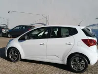 Usata Kia Venga 90 CV (66 kW) 2016 Bianco Utilitaria