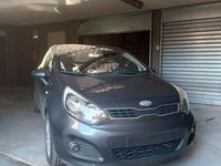 Usata Kia Rio 75 CV (55 kW) 2014 Grigio Berlina