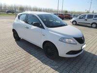 Usata Lancia Ypsilon Silver 69 CV (50 kW) 2021 Bianco Utilitaria
