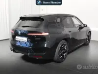 Usata BMW iX Comfort Edition 384 kW (523 CV) 2023 Nero SUV
