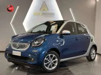 Usata Smart ForFour Passion 90 CV (66 kW) 2017 Blu/azzurro Utilitaria