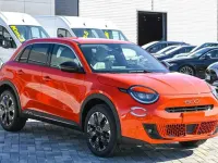 Nuova Fiat 600 La Prima 101 CV (74 kW) 2025 Blu SUV