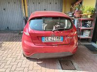 Usata Ford Fiesta 97 CV (71 kW) 2009 Rosso Utilitaria